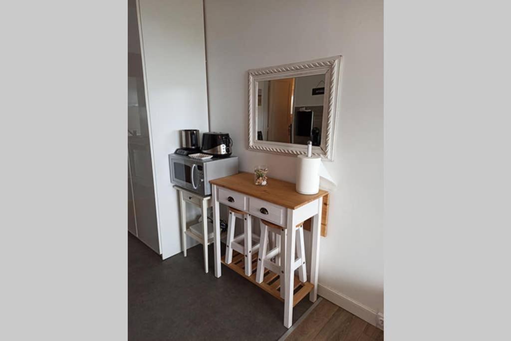 Studio Charmant Avec Vue Magnifique! Montrichard Exterior foto